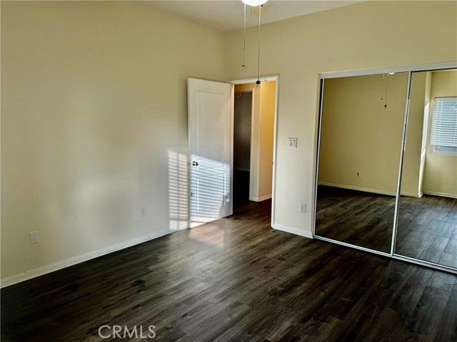 18930 Sherman Way 17, Reseda (los Angeles), CA 91335