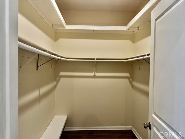 18930 Sherman Way 17, Reseda (los Angeles), CA 91335