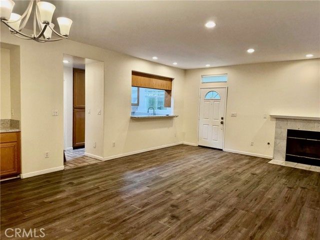 18930 Sherman Way 17, Reseda (los Angeles), CA 91335