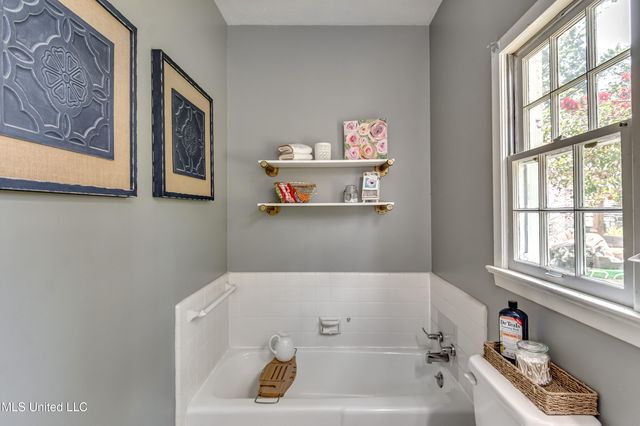 153 Peach Street, Flora, MS 39071