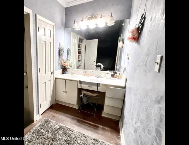 153 Peach Street, Flora, MS 39071