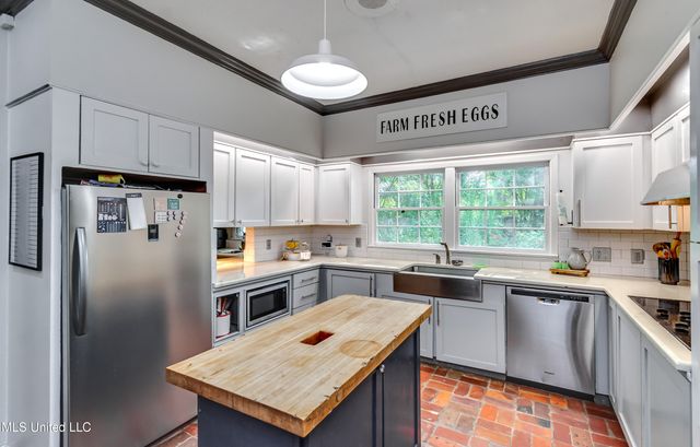 153 Peach Street, Flora, MS 39071