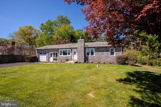 172 ELLISDALE RD, Allentown, NJ 08501
