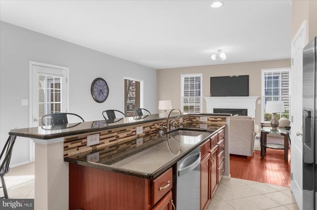 410 DORNISHWOOD PL, Chalfont, PA 18914