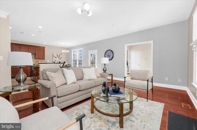 410 DORNISHWOOD PL, Chalfont, PA 18914