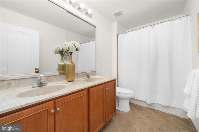 410 DORNISHWOOD PL, Chalfont, PA 18914