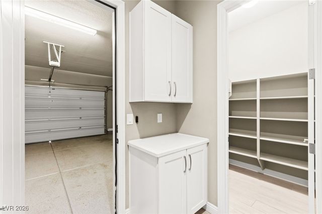 10314 Apache Blue Avenue, Las Vegas, NV 89135