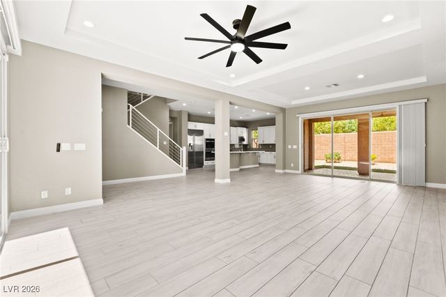 10314 Apache Blue Avenue, Las Vegas, NV 89135