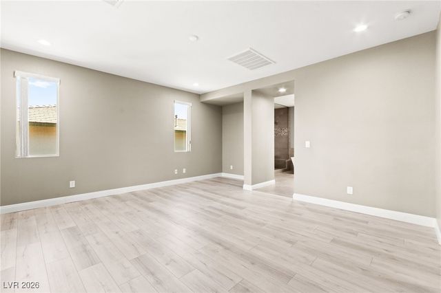 10314 Apache Blue Avenue, Las Vegas, NV 89135