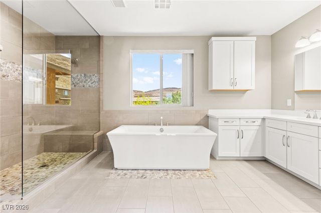 10314 Apache Blue Avenue, Las Vegas, NV 89135