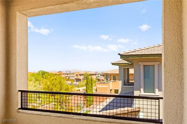 10314 Apache Blue Avenue, Las Vegas, NV 89135