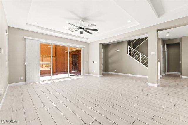 10314 Apache Blue Avenue, Las Vegas, NV 89135