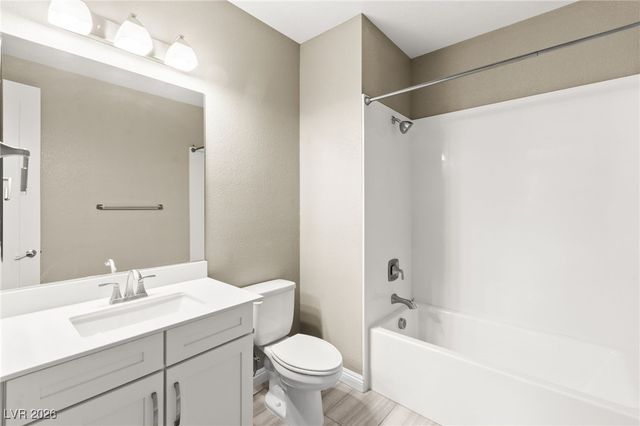 10314 Apache Blue Avenue, Las Vegas, NV 89135