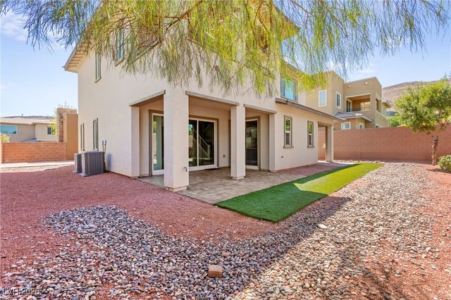 10314 Apache Blue Avenue, Las Vegas, NV 89135