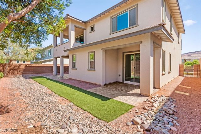 10314 Apache Blue Avenue, Las Vegas, NV 89135