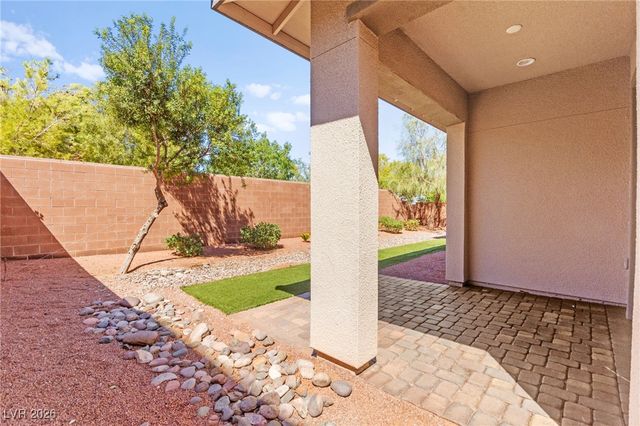 10314 Apache Blue Avenue, Las Vegas, NV 89135