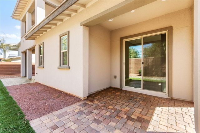 10314 Apache Blue Avenue, Las Vegas, NV 89135