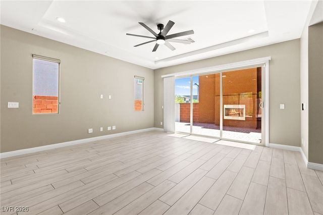 10314 Apache Blue Avenue, Las Vegas, NV 89135