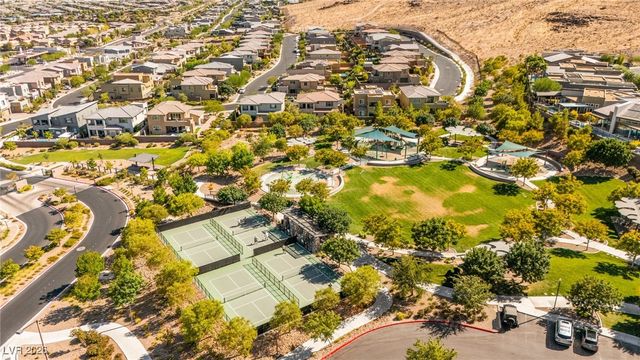 10314 Apache Blue Avenue, Las Vegas, NV 89135