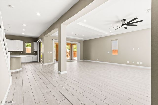 10314 Apache Blue Avenue, Las Vegas, NV 89135