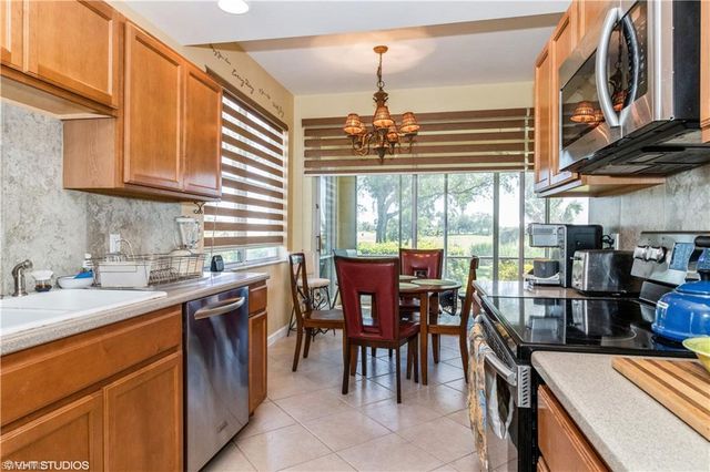 3010 Meandering WAY # 101, Fort Myers, FL 33905