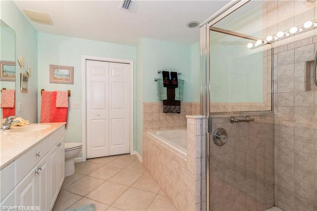 3010 Meandering WAY # 101, Fort Myers, FL 33905