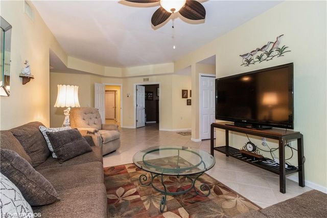 3010 Meandering WAY # 101, Fort Myers, FL 33905