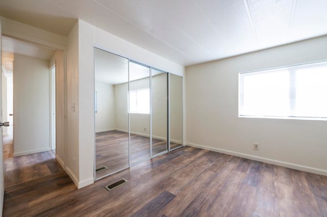 1112 Yogi Court, Redding, CA 96003