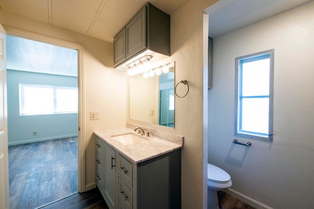 1112 Yogi Court, Redding, CA 96003