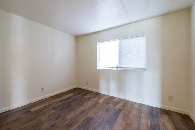 1112 Yogi Court, Redding, CA 96003