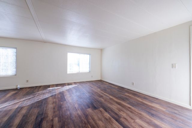 1112 Yogi Court, Redding, CA 96003