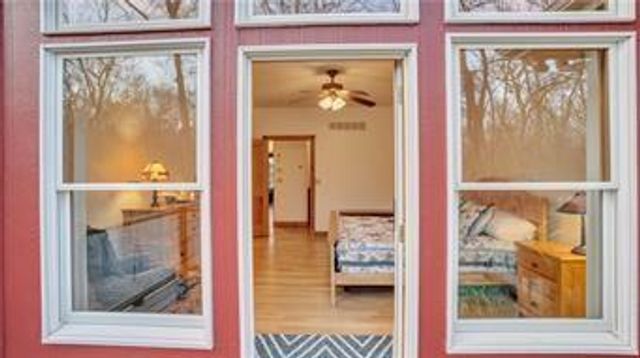 26550 Waverly Road, Paola, KS 66071