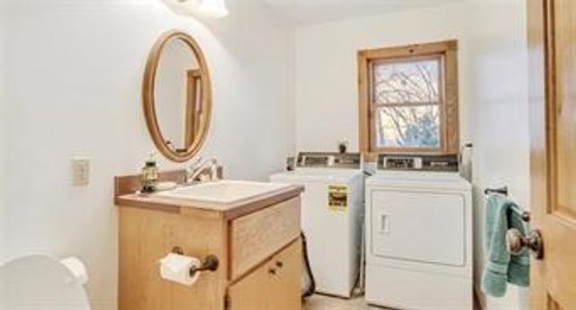 26550 Waverly Road, Paola, KS 66071