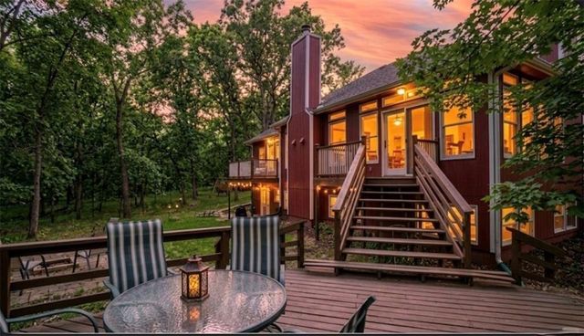 26550 Waverly Road, Paola, KS 66071