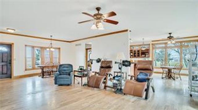 26550 Waverly Road, Paola, KS 66071