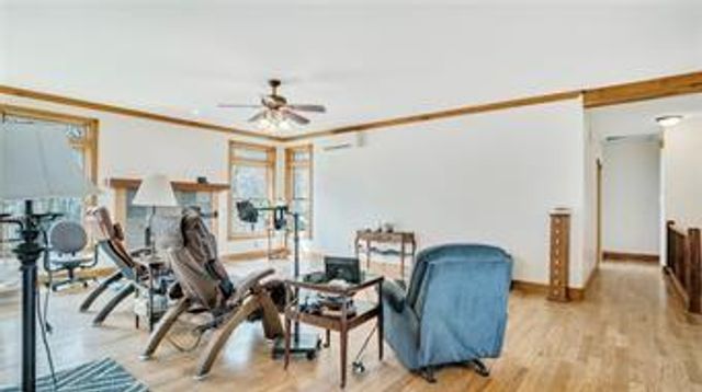 26550 Waverly Road, Paola, KS 66071