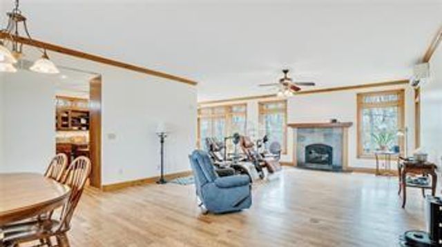 26550 Waverly Road, Paola, KS 66071