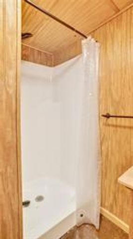 26550 Waverly Road, Paola, KS 66071