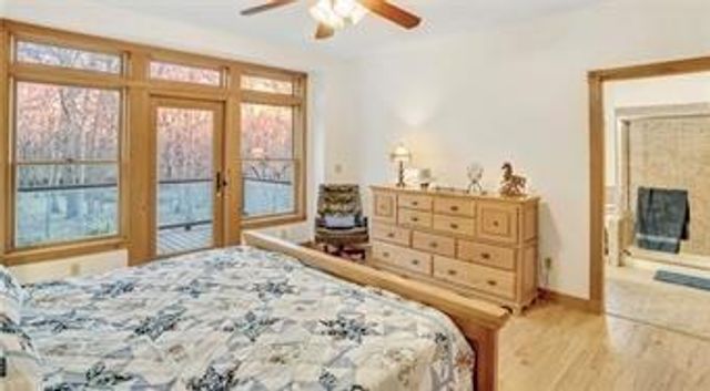 26550 Waverly Road, Paola, KS 66071