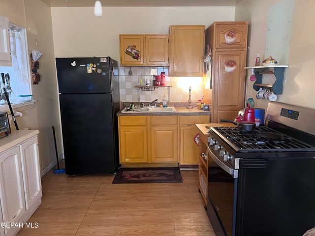 8418 WHITE Avenue, El Paso, TX 79907