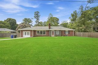 2105 Sterling Point DR, Portsmouth, VA 23703