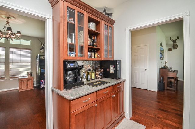 27644 Spring Hill Road, Hempstead, TX 77445