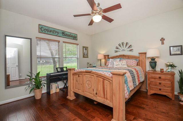 27644 Spring Hill Road, Hempstead, TX 77445