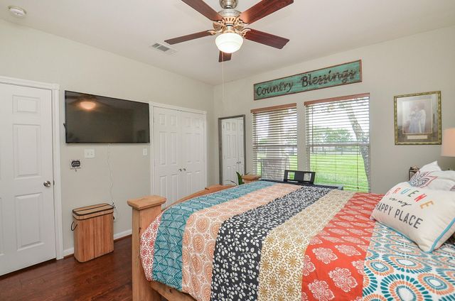 27644 Spring Hill Road, Hempstead, TX 77445