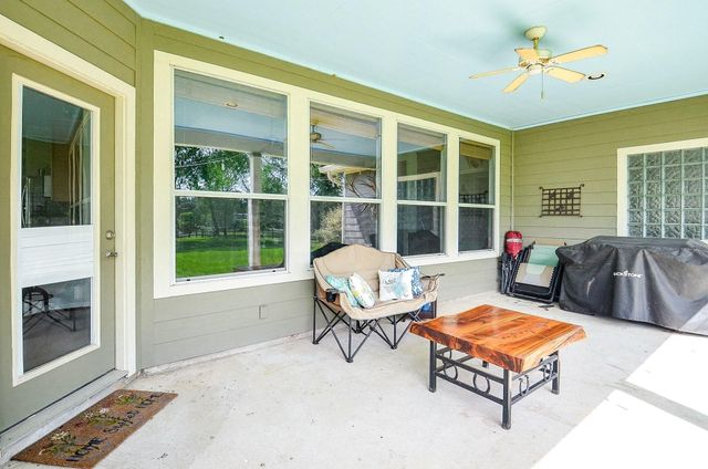 27644 Spring Hill Road, Hempstead, TX 77445