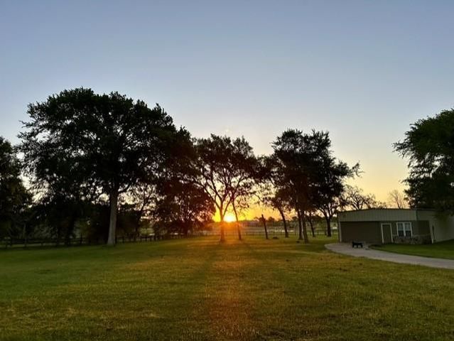 27644 Spring Hill Road, Hempstead, TX 77445