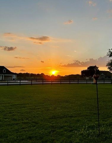 27644 Spring Hill Road, Hempstead, TX 77445