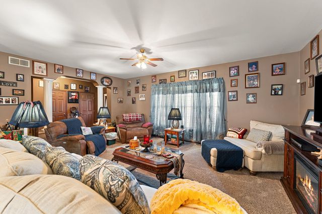 6 S Fish Lake Street, Valparaiso, IN 46385