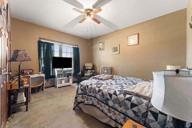 6 S Fish Lake Street, Valparaiso, IN 46385