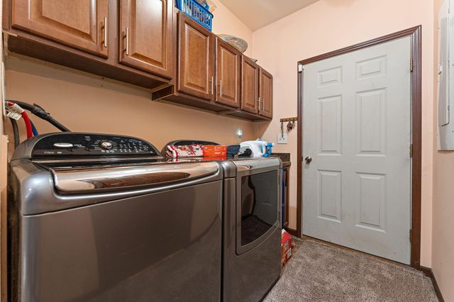 6 S Fish Lake Street, Valparaiso, IN 46385